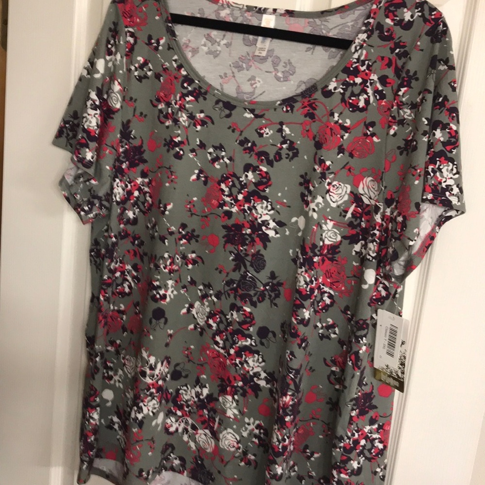 Classic tee disney Lularoe